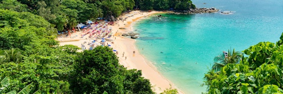 Phuket: 2 Wochen im 4*Hotel inkl. Frühstück, Transfer, Zug und Flüge ab 881€