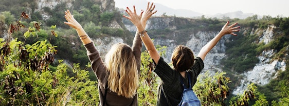 💆⛰️🚤 Urlaub unter 100€: Die Top 10 Angebote im Überblick