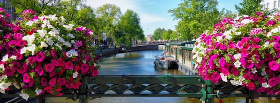 Im Sommer nach Amsterdam: Übernachtung im 4*Hotel inkl. Frühstück ab 79€ für 2 Personen