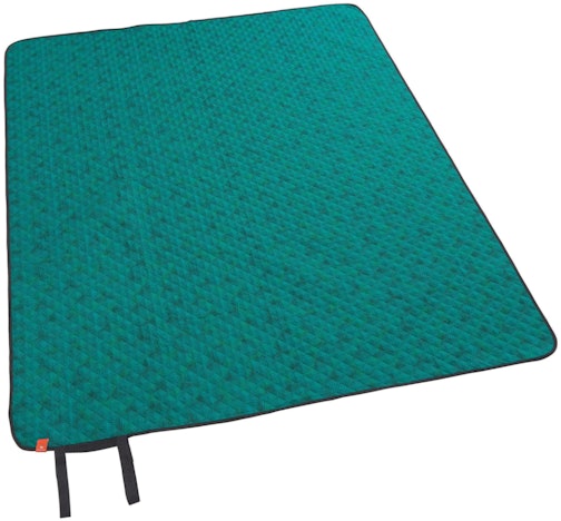 Quechua Picknickdecke für 11€ - wasserabweisende Unterseite, 140 x 170 cm
