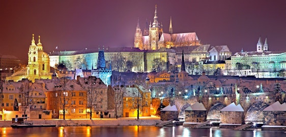 Prag Reisegutschein: 3 Tage im 3-4*Hotel inkl. Frühstück + 1h Moldauschifffahrt für 39€/Person